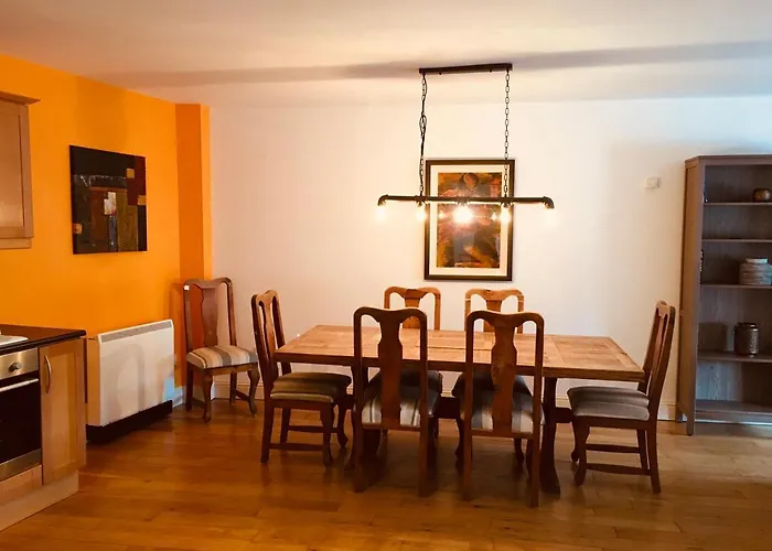 Apartment 8, Clifden Bay Apartments
